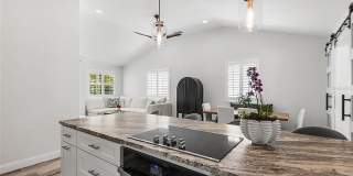 Coastal Luxury Living Just Minutes from Madeira Beach - 3bed | 2 bath Gallery 21