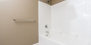 La Verne Village Luxury Apartment Homes Gallery 39