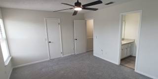 Newly Remodeled 2 BR 1.5 BA Town Homes Gallery 17
