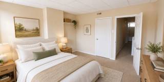 Room to Spread Out in This Pet-Friendly 2-Bedroom Home Gallery 9