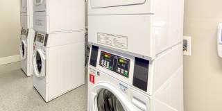 100 Midtown Gallery 21