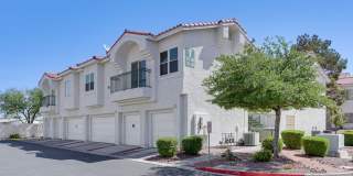2 BED 2 BATH CONDO READY FOR MOVE IN! Gallery 1