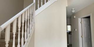 Briarwood West!!! FULL PAINT!!! FIREPLACE!! Briarwood West!!! FULL PAINT!!! FIREPLACE!! Gallery 4