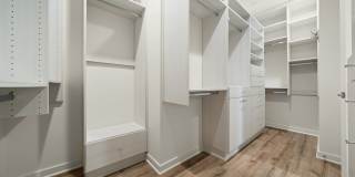 16205 Camden Circle Gallery 33