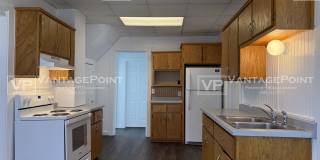 131 South Ashland Avenue - Lower Gallery 3