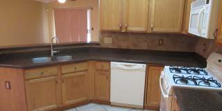 Attractive 4 Bedroom 2 Bath Home in the Tucson Mtn. Area Near Pima College & Downtown Gallery 3