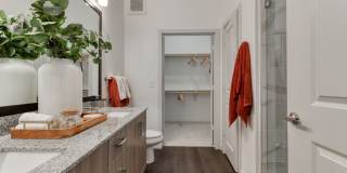 Park at Stone Oak Gallery 13