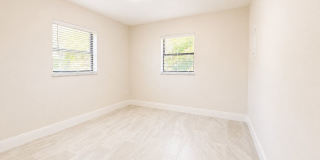 Newly Renovated 3/1 Single Family Home with Bonus room Gallery 9