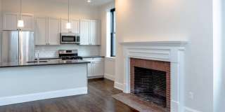 Charming 3 Bedroom-No Broker Fee Gallery 1