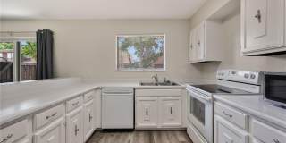 1836 N CRYSTAL LAKE Drive Gallery 10