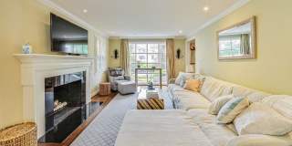 COMING SOON - Stunning 4 bed + 2 full & 2 1/2 bath Classic in NW DC Gallery 10