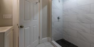 717 East 2nd Gallery 9