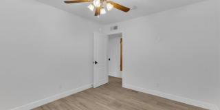 Come to check this beautiful house 4 bedrooms, possible 5th bed and 3 baths. Gallery 38