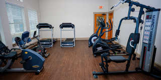 Life at Brighton Estates - Senior Housing Gallery 21