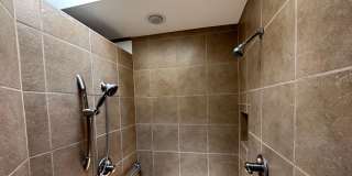 EXECUTIVE CUSTOM BUILT HOME Gallery 46