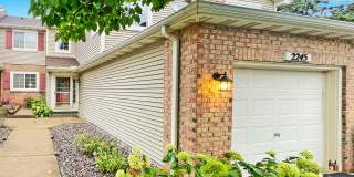 Spacious 3Bedroom with Fireplace, Deck, Huge Family Room or Bedroom 3 & lots of ROOM for Everyone! Gallery 1