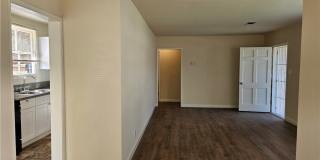 6907 White Oak Gallery 9