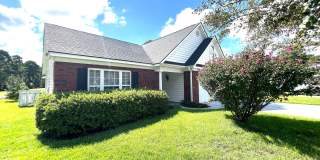 BEAUTIFUL FOUR-BEDROOM HOME LOCATED IN BURNING RIDGE! AVAILABLE NOW! Gallery 1