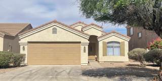 4 Bedroom, 2 Bath New paint and flooring Gallery 1