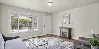 Spacious 3BR/2.5BA Furnished Townhome | Pet-Friendly with Large Fenced Yard & Ample Parking Gallery 8