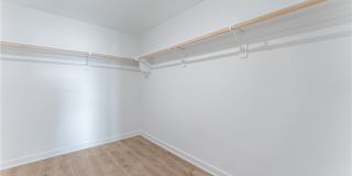 103 S Maroon Avenue Gallery 20