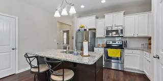 207 Balboa Parkway Gallery 32