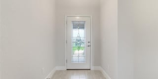 336 W Rexford Drive Gallery 2
