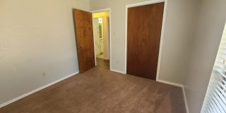 Great Central Location - 3 Bed / 2 Bath Single Story! Gallery 25