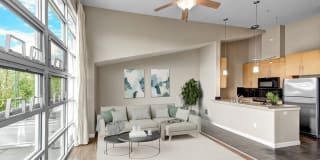 1611 on Lake Union Gallery 1