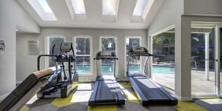 Waterfield Court Apartment Homes Gallery 16