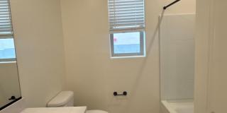 LIKE NEW 4 BEDROOM IN PEORIA Gallery 26