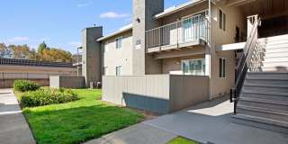 The Henley Apartment Homes Gallery 49