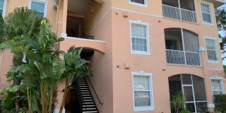 Lovely 3 Bedroom 2 Bath Condo Gallery 1