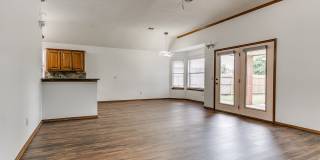 2812 Victoria Drive Gallery 35