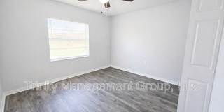 10449 Mayflower Road Gallery 12
