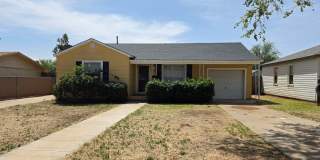 FOR LEASE - Spacious 3/1.5/1 - MINUTES FROM CAMPUS Gallery 1