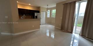 1026 NE 207th Ter Gallery 4