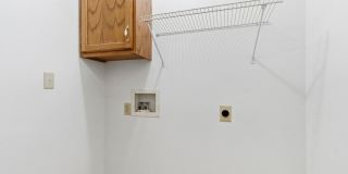 Nixa 3 bed 2 bath 2 car garage home! Gallery 12
