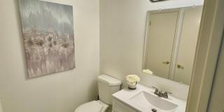 2 Bedroom, 2 Bath Condo Gallery 22