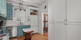 251 Charlotte St Unit B Gallery 8