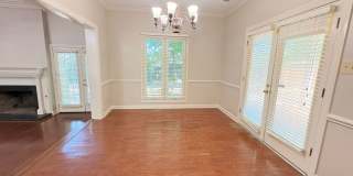 Newly Painted Germantown Home Minutes Away From Thornwood Market Row. Pets Are Welcome With Owner's Approval, Fees Will Apply. Gallery 11