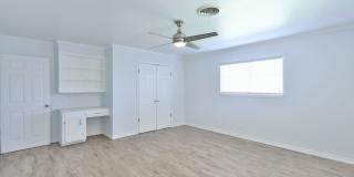 Complete RENOVATION only a few years ago!  Large bedrooms! Gallery 31