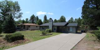 3-Bedroom Home in Bow & Arrow Acres | Large Yard + Wood-Burning Fireplace Gallery 1