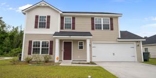 Live Close to Fort Stewart in This Spacious 4-Bedroom Home with a Large Backyard Gallery 1