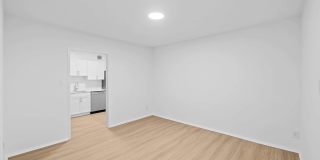 3003 Van Ness Gallery 9