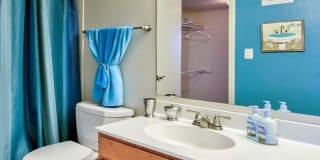 Oak Tree Park Apartments Gallery 9