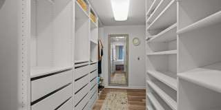 201 W Glenn Street Gallery 20