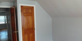 4 bedroom, 2 full bath bungalow near Cedar and Warrensville Gallery 22