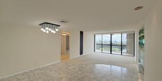 2000 Presidential Way Gallery 4