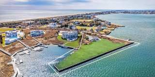 1 Waters Edge Drive Gallery 1